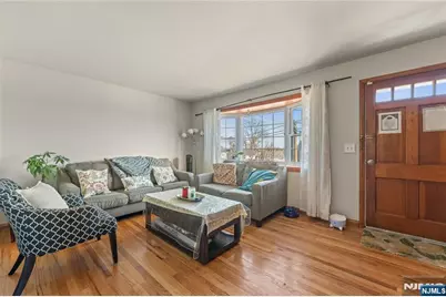 59 Susan Court, Clifton, NJ 07012 - Photo 3