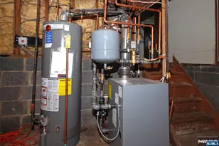 398 Fern St, Washington Township, NJ 07676 - Photo 23