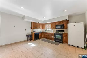225 Edison St, Clifton, NJ 07013 - Photo 7