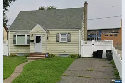 127 Tuella Avenue, Elmwood Park, NJ 07407 - Photo 3