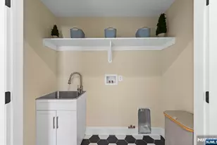 151 Little Falls Rd, Cedar Grove, NJ 07009 - Photo 31