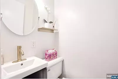 1110 River Road 105 #105, Edgewater, NJ 07020 - Photo 17