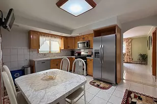 521 Weart Ave, Lyndhurst Township, NJ 07071 - Photo 5