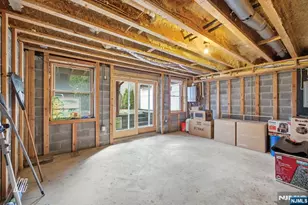 331 Undercliff Ave, Edgewater, NJ 07020 - Photo 37