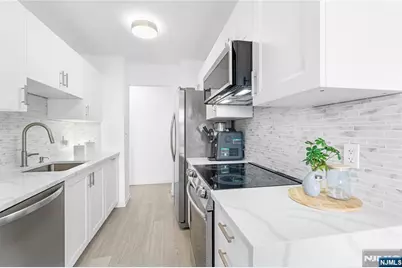 307 Prospect Avenue 17D #17D, Hackensack, NJ 07601 - Photo 5