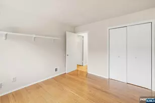 117 Sunset Key 117, Secaucus, NJ 07094 - Photo 13