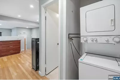 117 Sunset Key 117 #117, Secaucus, NJ 07094 - Photo 9