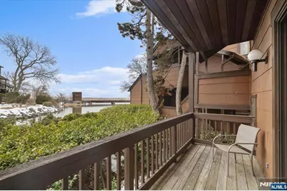 117 Sunset Key 117 #117, Secaucus, NJ 07094 - Photo 17