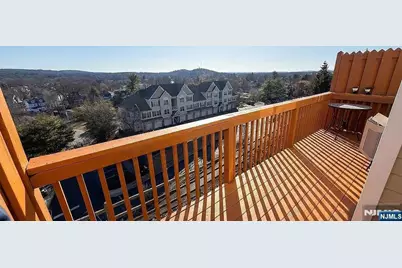 136 Mountainside Drive, Pompton Lakes, NJ 07442 - Photo 13