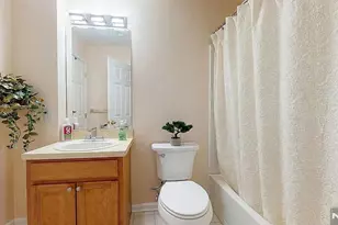 136 Mountainside Dr, Pompton Lakes, NJ 07442 - Photo 17