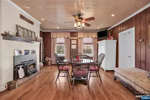 265 Little Falls Rd, Cedar Grove, NJ 07009 - Photo 17