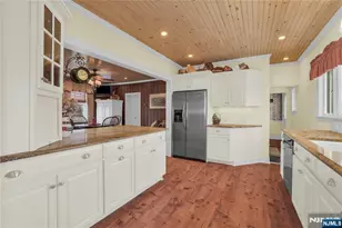 265 Little Falls Rd, Cedar Grove, NJ 07009 - Photo 21