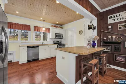 265 Little Falls Road, Cedar Grove, NJ 07009 - Photo 19