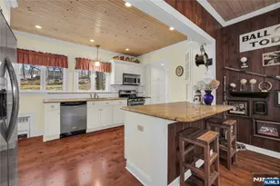 265 Little Falls Rd, Cedar Grove, NJ 07009 - Photo 19