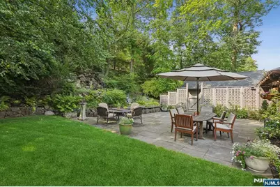 340 Highland Avenue, Montclair, NJ 07043 - Photo 47