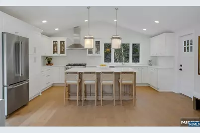 30 Edgecliff Road, Montclair, NJ 07043 - Photo 15