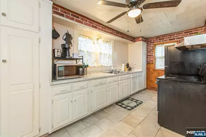 6 Forest Road, Mount Olive, NJ 07828 - Photo 5