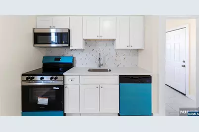 113 Columbia Avenue, Newark, NJ 07106 - Photo 7