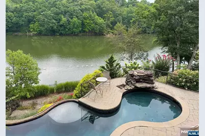 185 Summit Avenue, Pompton Lakes, NJ 07442 - Photo 33