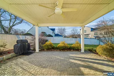 127 E Village Circle, Paramus, NJ 07652 - Photo 33