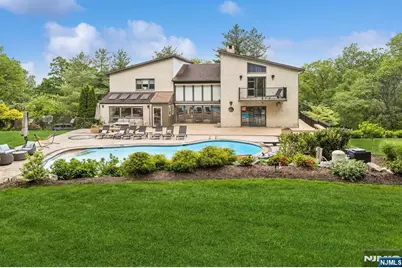 63 Eisenhower Drive, Cresskill, NJ 07626 - Photo 1