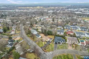 105 Circle Dr, Paramus, NJ 07652 - Photo 5