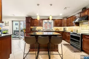 385A Roosevelt, Fairview, NJ 07022 - Photo 17