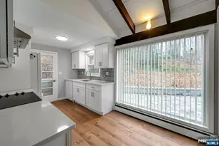 49 Pine Grove Rd, Berkeley Heights Township, NJ 07922 - Photo 3