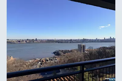 2 Horizon Road 1030 #1030, Fort Lee, NJ 07024 - Photo 3