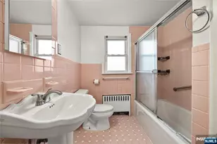 15 Inwood St, Clifton, NJ 07011 - Photo 31
