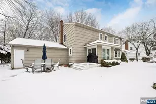 18 Vermont Dr, Paramus, NJ 07652 - Photo 37