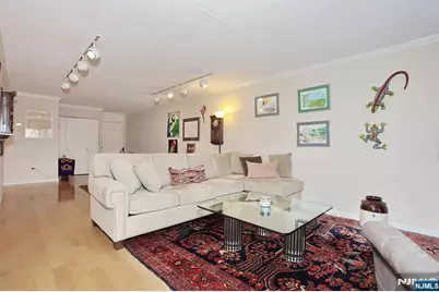 521 Piermont Avenue 403A #403A, River Vale Township, NJ 07675 - Photo 3