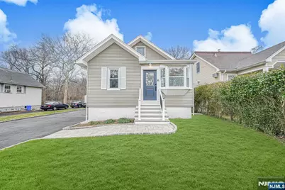 16 Grey Rock Avenue, Little Falls Township, NJ 07424 - Photo 1