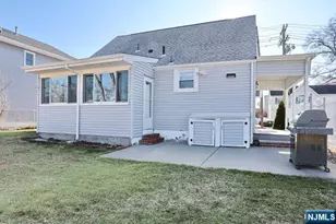 22-09 Arcadia Rd, Fair Lawn, NJ 07410 - Photo 25