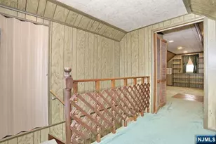 22-09 Arcadia Rd, Fair Lawn, NJ 07410 - Photo 13