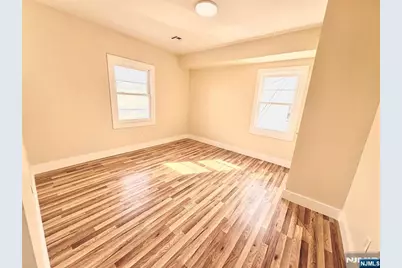 89 Pine Grove Terrace, Newark, NJ 07106 - Photo 5