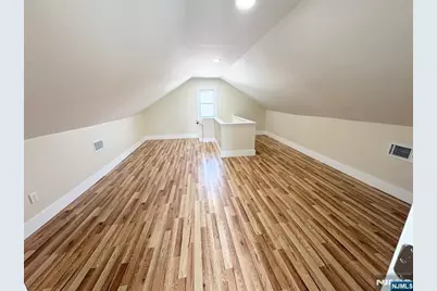 89 Pine Grove Terrace, Newark, NJ 07106 - Photo 3