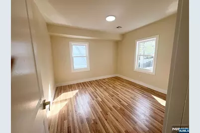 89 Pine Grove Terrace, Newark, NJ 07106 - Photo 9