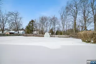 14 Crescent Dr, Parsippany, NJ 07054 - Photo 31