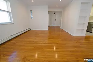 8 Leary Ln 4, Edgewater, NJ 07020 - Photo 5