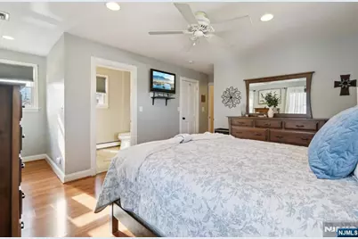 21 Rowe Street, Bloomfield, NJ 07003 - Photo 23