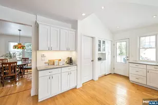 33 Homewood Ave, Allendale, NJ 07401 - Photo 11