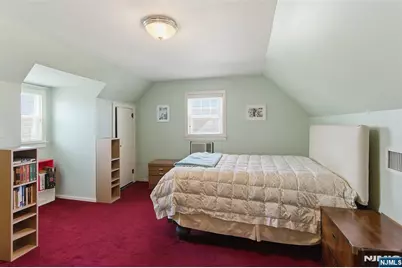 597 Penn Avenue, Teaneck Township, NJ 07666 - Photo 15