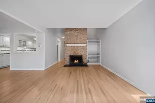 12 Sandburg Ct, Mahwah, NJ 07430 - Photo 7