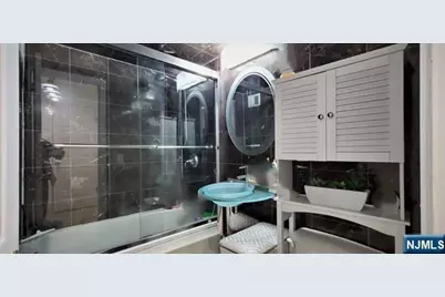 1203 River Road 21A #21A, Edgewater, NJ 07020 - Photo 9