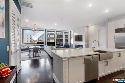 3 Somerset Lane 415 #415, Edgewater, NJ 07020 - Photo 1