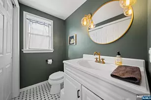 367 Van Winkle Ave, Hawthorne, NJ 07506 - Photo 23