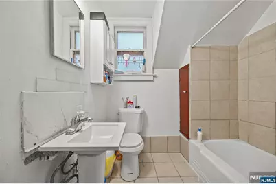 152 Jefferson, Paterson, NJ 07522 - Photo 17