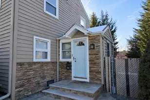 80 Caruth Ave, Elmwood Park, NJ 07407 - Photo 17