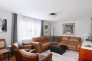 80 Caruth Ave, Elmwood Park, NJ 07407 - Photo 13